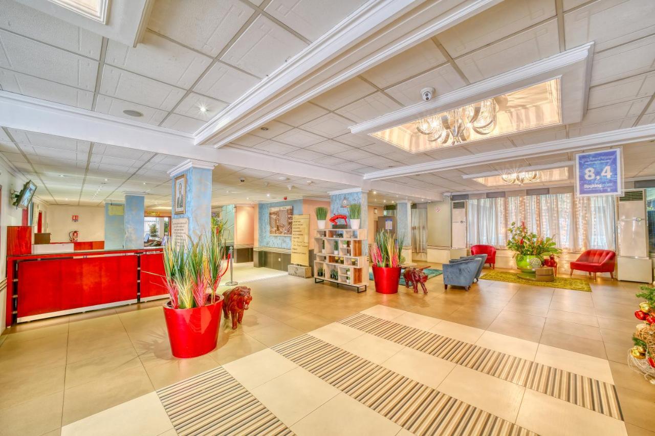 Hotel La Falaise Yaoundé Eksteriør billede