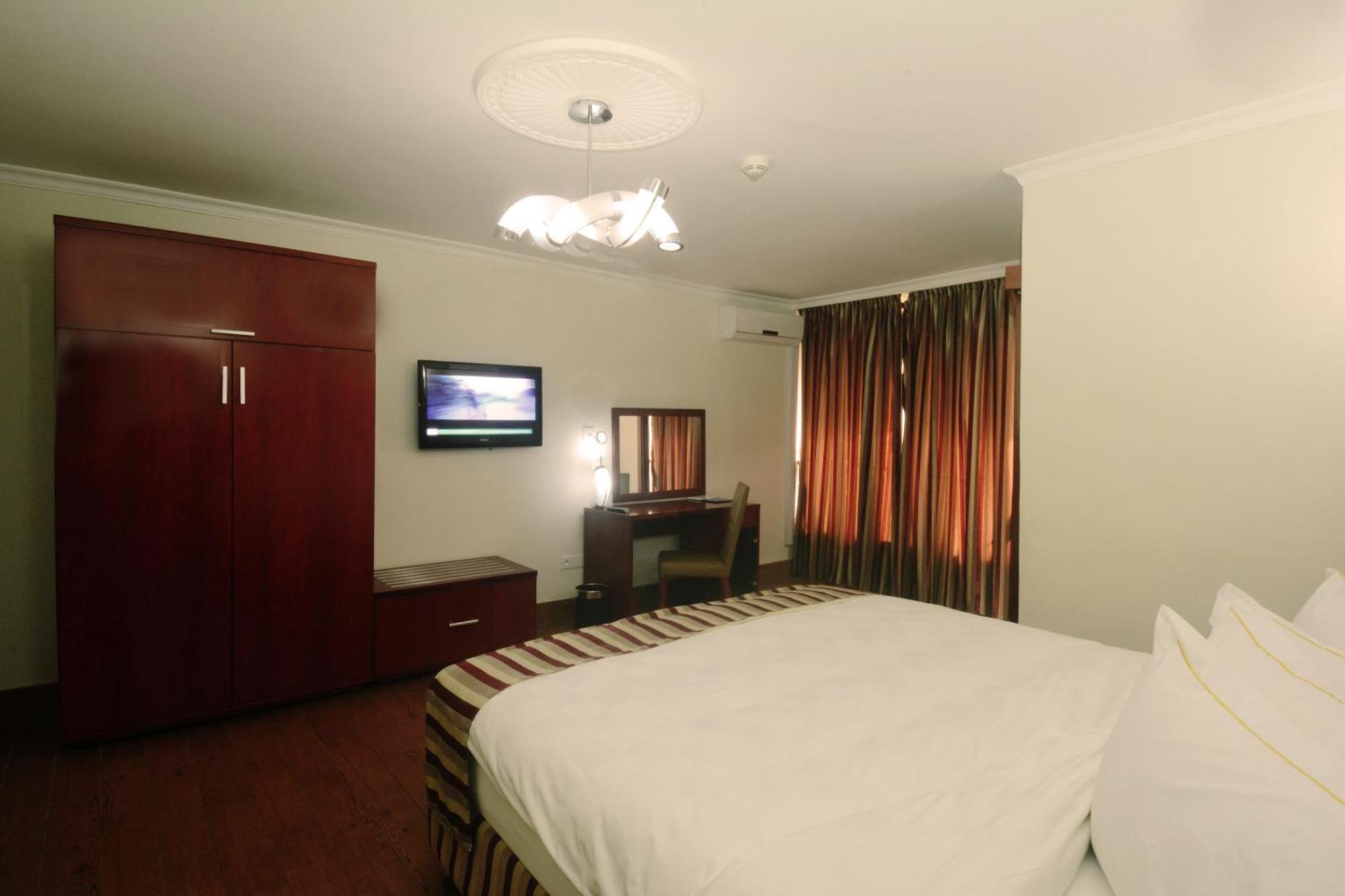 Hotel La Falaise Yaoundé Værelse billede