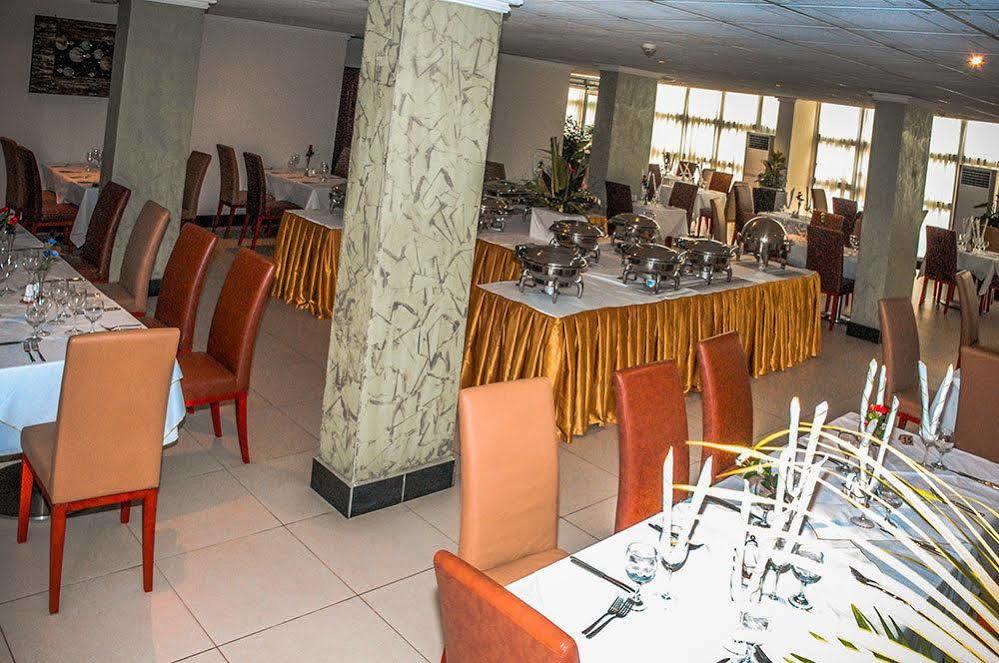 Hotel La Falaise Yaoundé Eksteriør billede