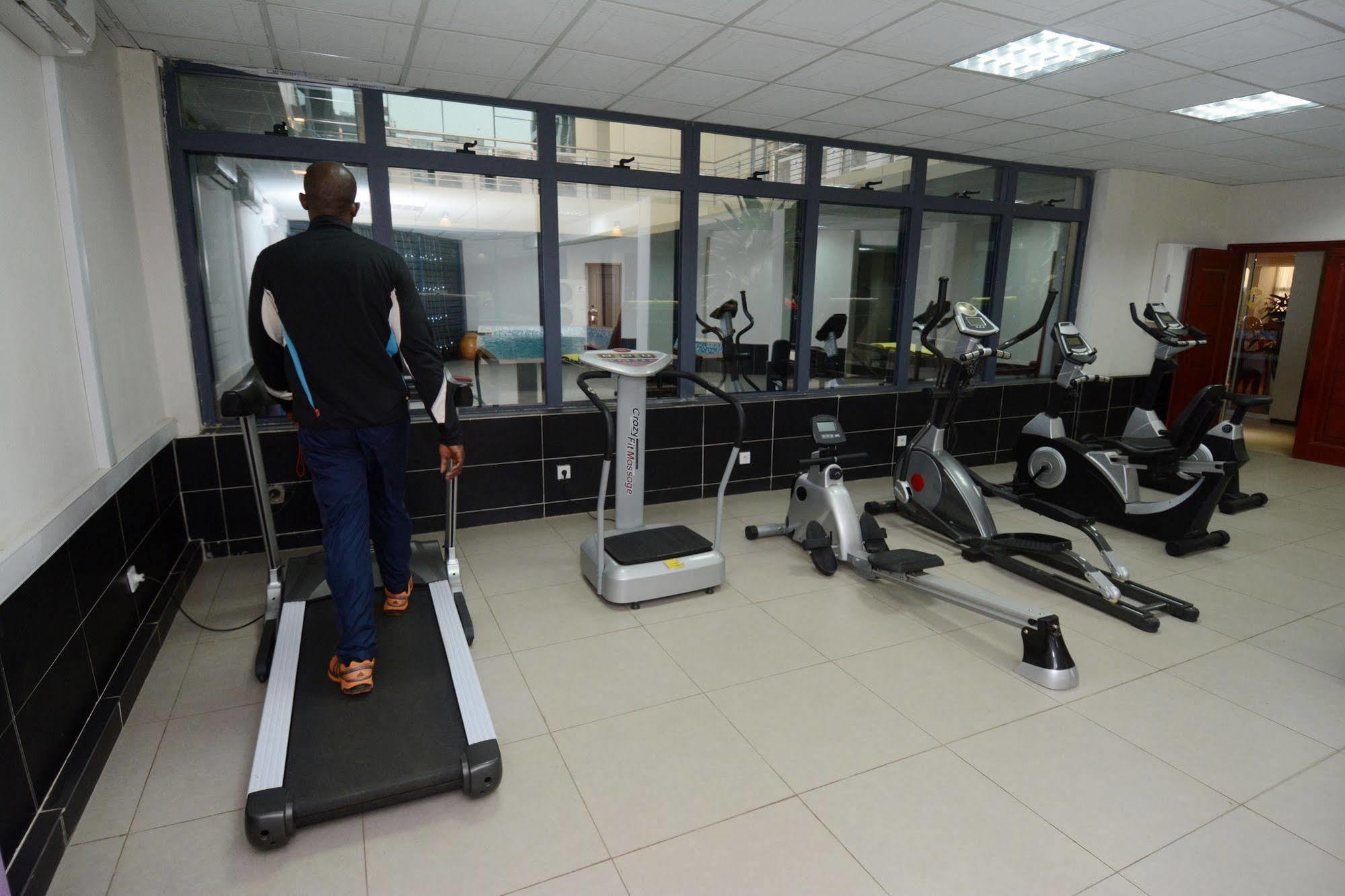 Hotel La Falaise Yaoundé Eksteriør billede