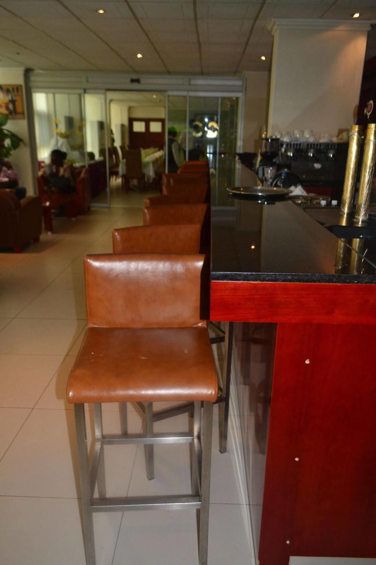 Hotel La Falaise Yaoundé Eksteriør billede